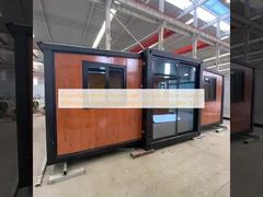 Rumah Prefab yang dapat diperluas dengan 2 KN / m2 Peningkatan lantai Cat tahan air tepi tertutup dan ukuran yang dapat disesuaikan