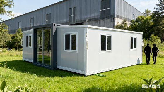 Beli Foldable 20ft Container House with More Than 20 Years Lifespan L5900*W2220*H2480mm Folded Size and 2.0mm Top Beam Bending Parts pembuatan online